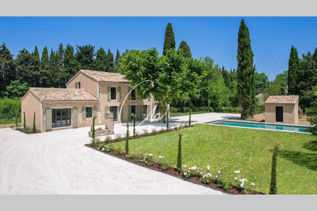 Villa in Plan-d'Orgon, Provence-Alpes-Côte d'Azur, France 2 - 18541052