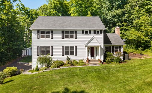 House in Southbury, Connecticut, United States 1