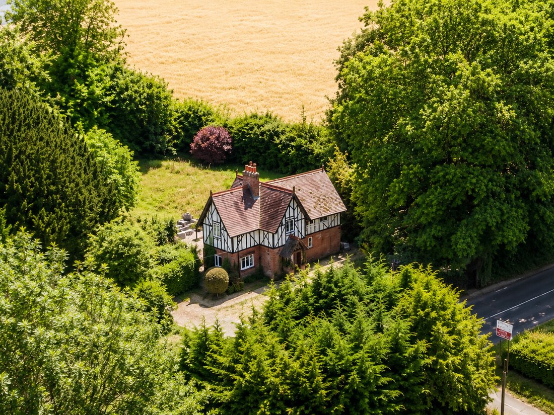 House in Micheldever, England 3 - 18544054