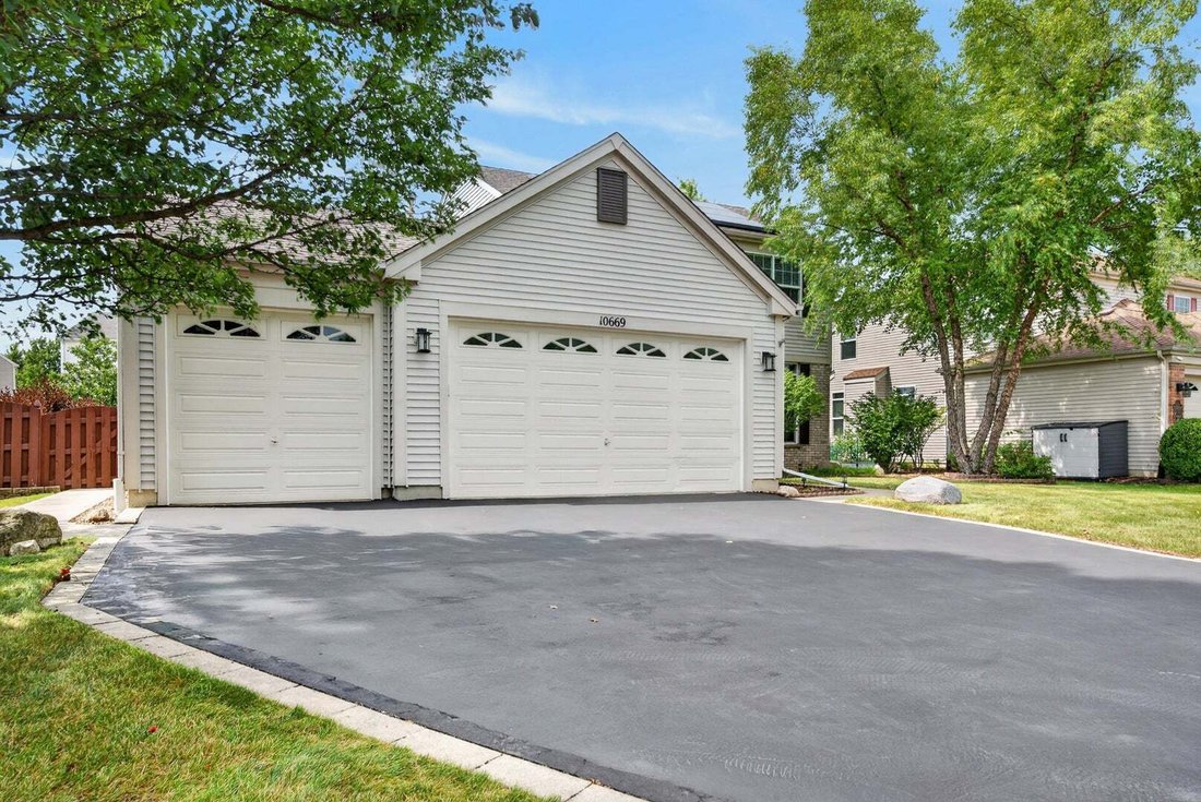 House in Huntley, Illinois, United States 4 - 18543065