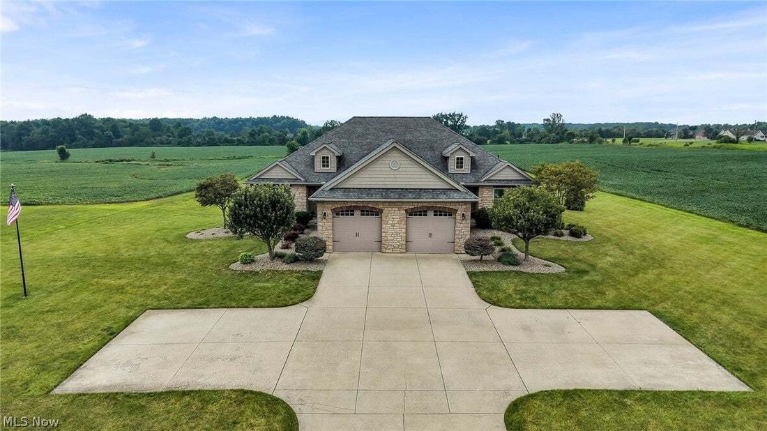 House in Sullivan, Ohio, United States 2 - 18542625