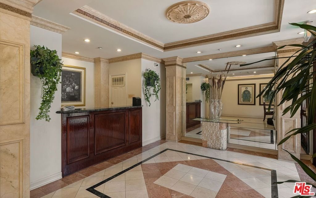 Condo in Beverly Hills, California, United States 3 - 18542179