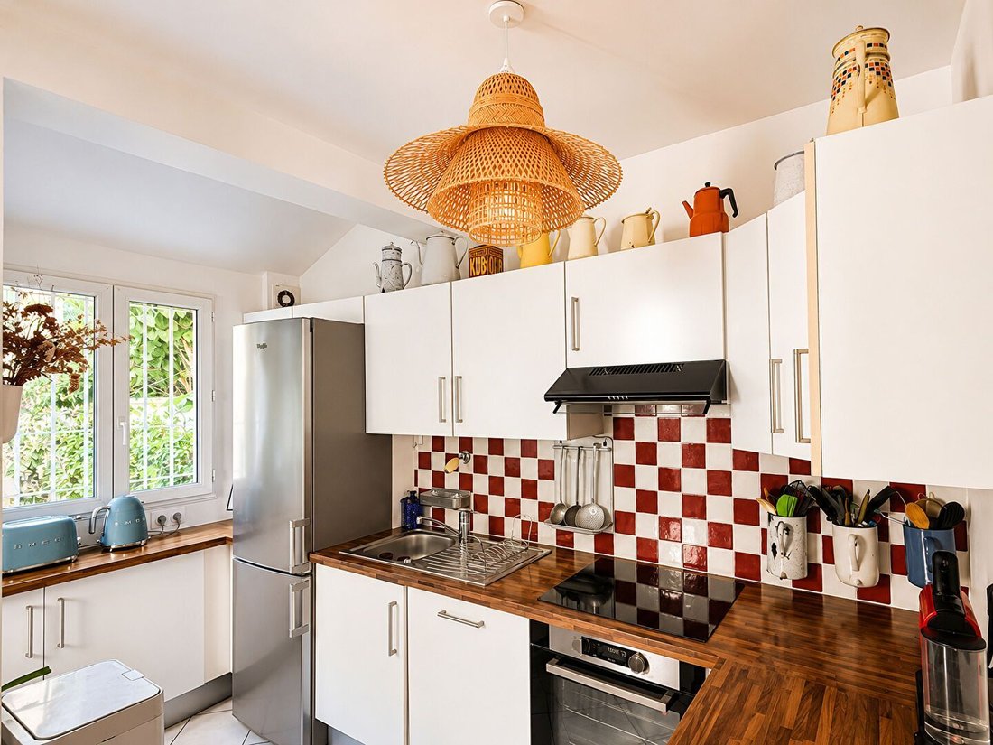 House in Bois-Colombes, Ile-de-France, France 5 - 18540004
