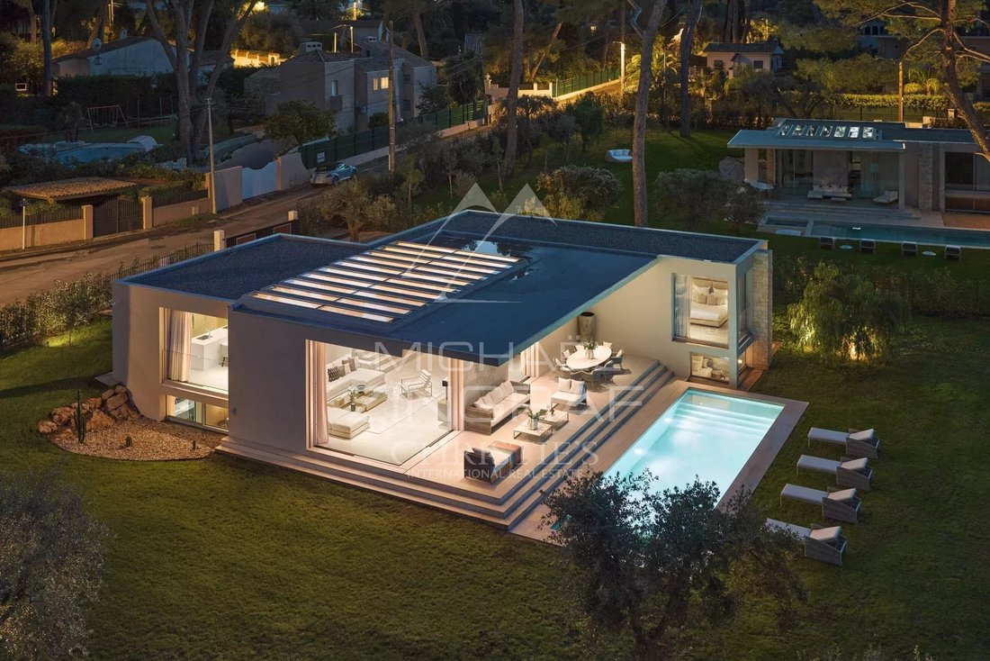 Villa in Antibes, Provence-Alpes-Côte d'Azur, France 5 - 18526654