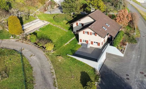 Villa in Orbe, Waadt, Schweiz 1