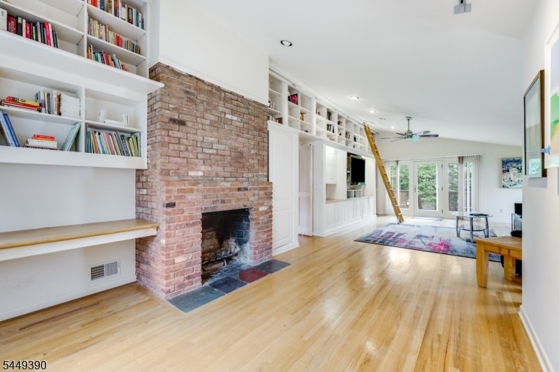 House in Westfield, New Jersey, United States 4 - 18539770