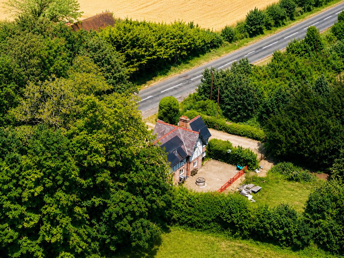 House in Micheldever, England 4 - 18544054