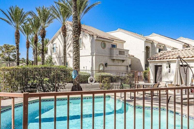 Townhouse in Las Vegas, Nevada, United States 1 - 18537672