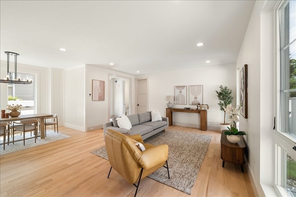Condo in Needham, Massachusetts, United States 5 - 18512989