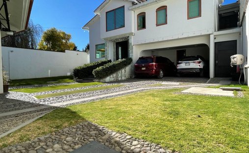 House in San Buenaventura, State of Mexico, Mexico 1
