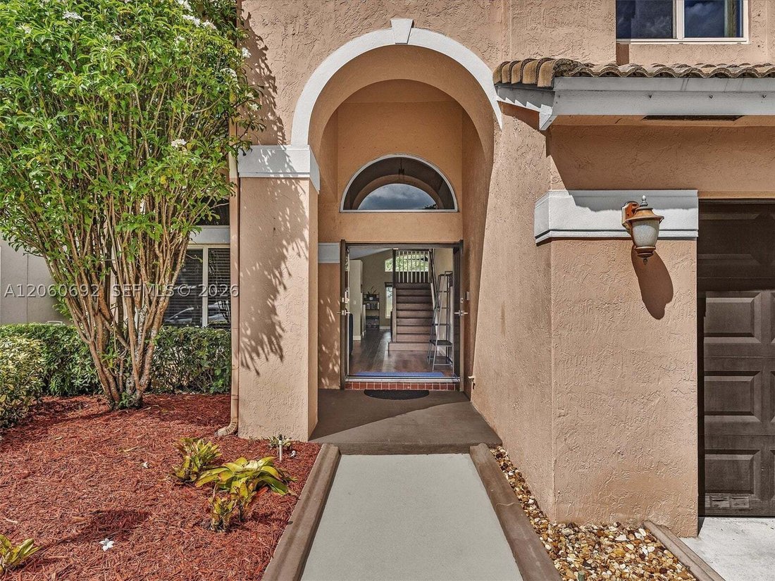 House in Pembroke Pines, Florida, United States 3 - 18542924
