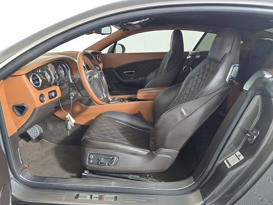 Coupe in Jacksonville, FL, United States 2 - 18544412
