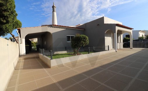 House in Montenegro, Algarve, Portugal 1