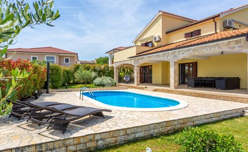 House in Brusici, Primorje-Gorski Kotar County, Croatia 1