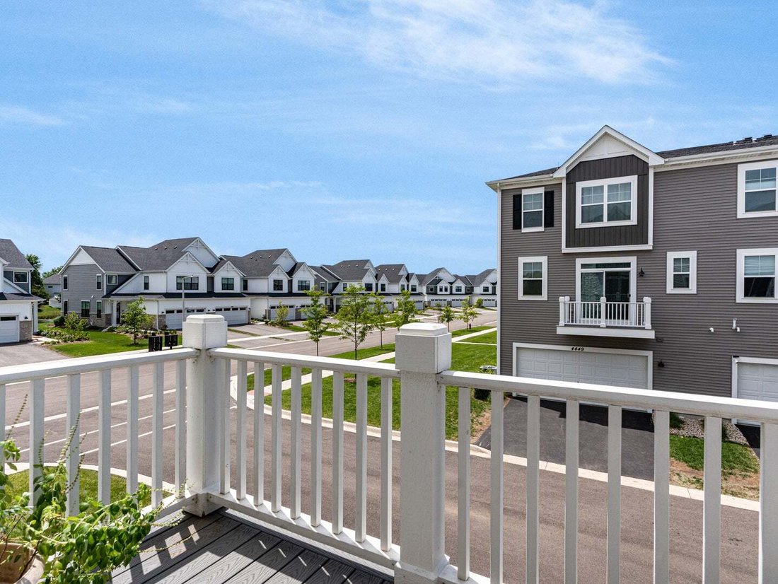 Townhouse in Lisle, Illinois, United States 3 - 18540363