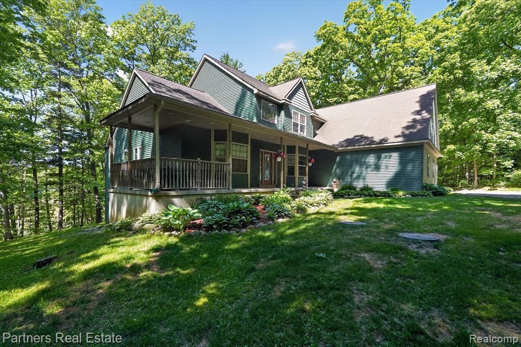 House in Brighton, Michigan, United States 1 - 18308553