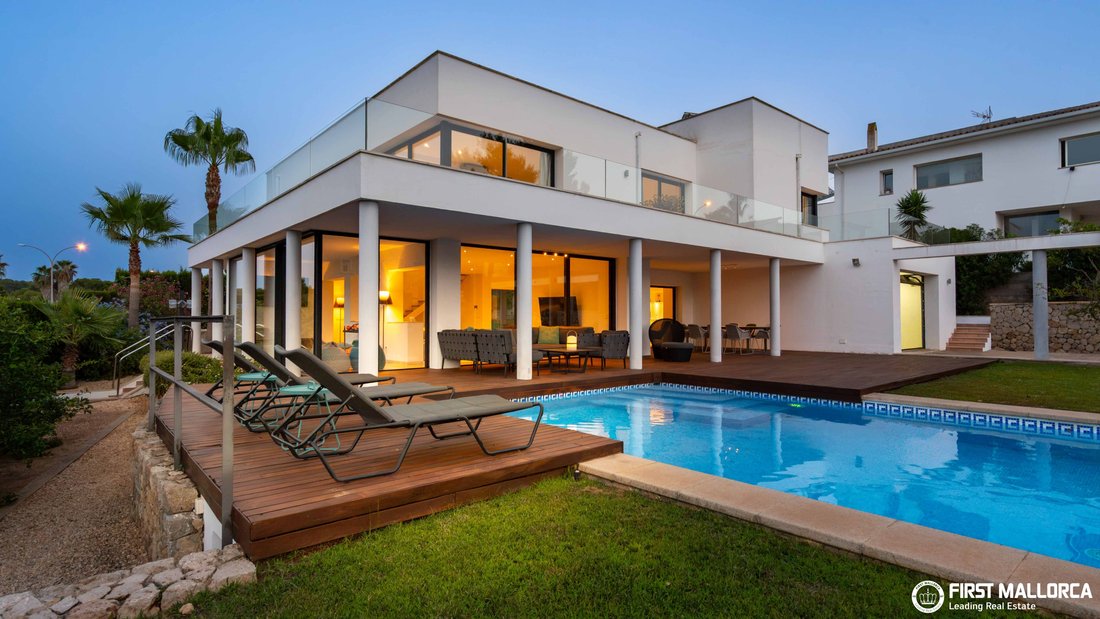 Villa in Santa Ponsa, Balearic Islands, Spain 1 - 18540968