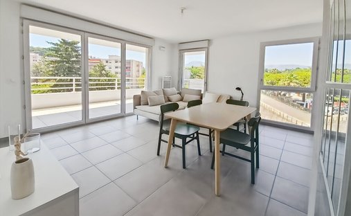 Apartment in Saint Jean-La Gare, Cagnes-sur-Mer, France 1