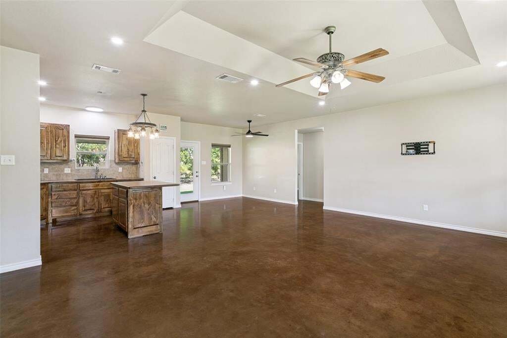 House in Weatherford, Texas, United States 5 - 18543321