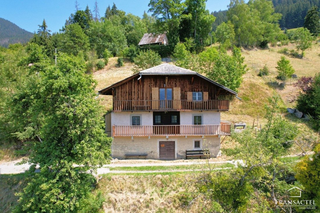 Chalet in Saint-Gervais-les-Bains, Auvergne-Rhône-Alpes, France 2 - 17494317