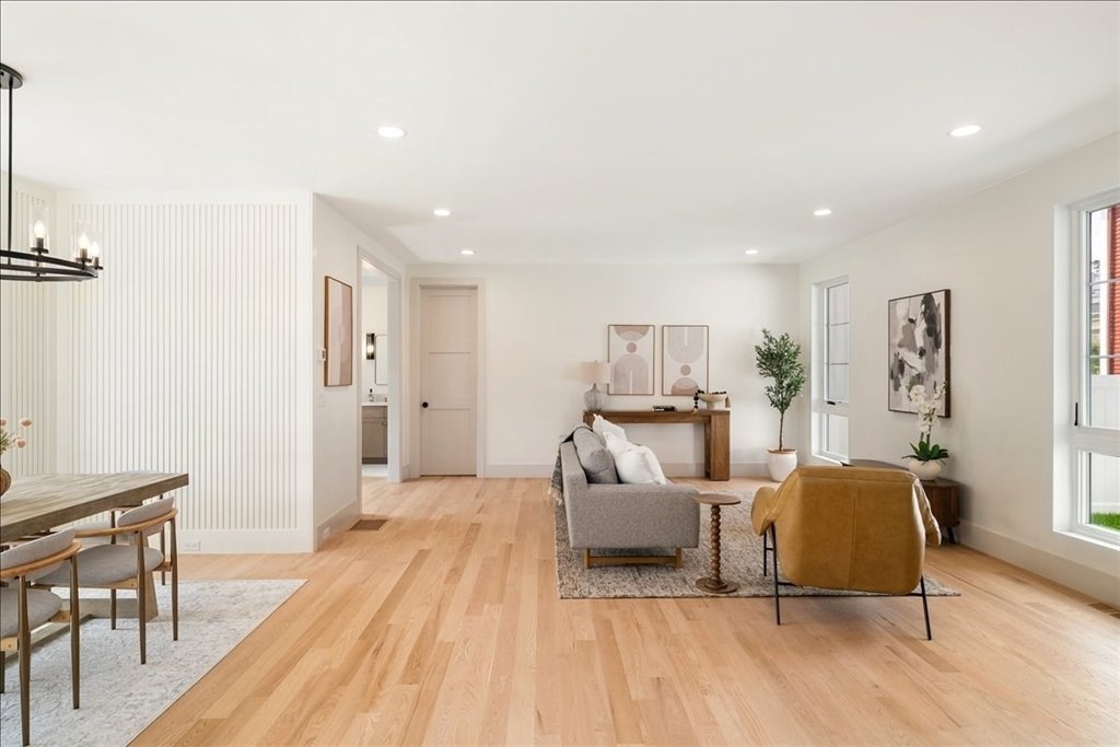 Condo in Needham, Massachusetts, United States 4 - 18512989