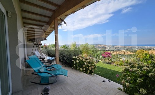 Villa in Tortoreto, Abruzzen, Italien 1
