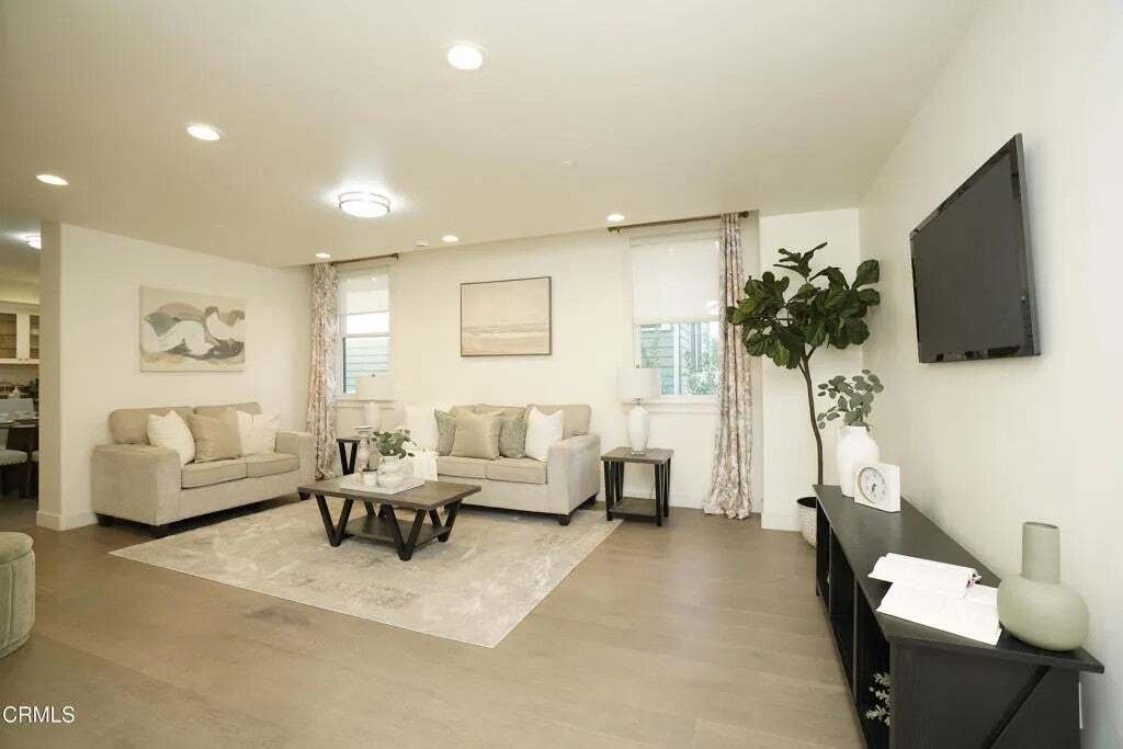 Condo in Altadena, California, United States 1 - 18543219