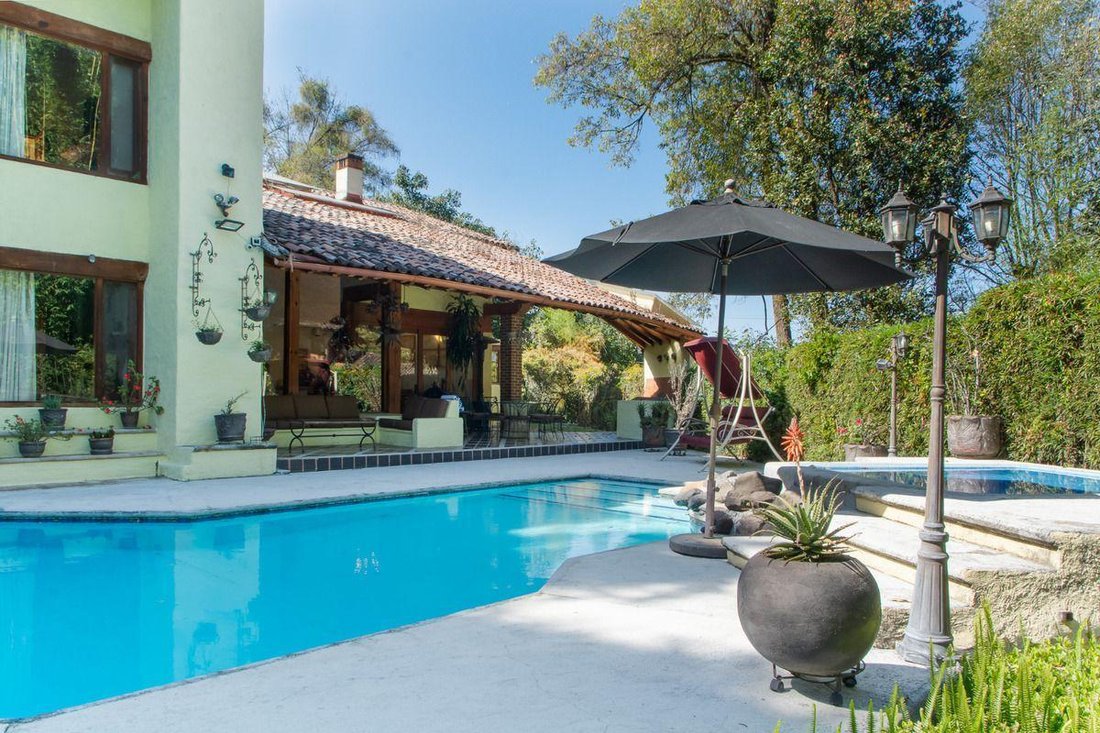 House in Valle de Bravo, State of Mexico, Mexico 1 - 18541609