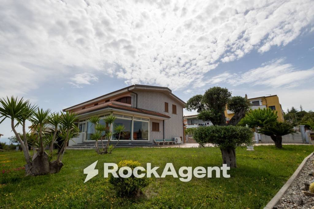Villa in Staletti, Calabria, Italy 2 - 18544112