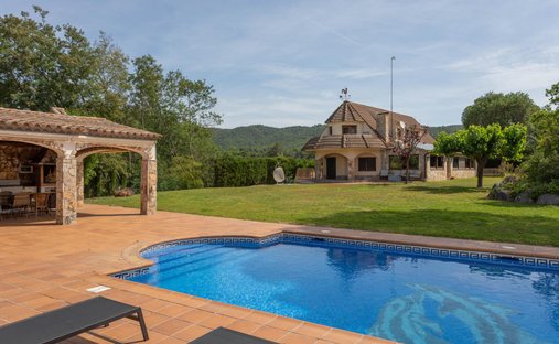 Villa in Llagostera, Catalonia, Spain 1