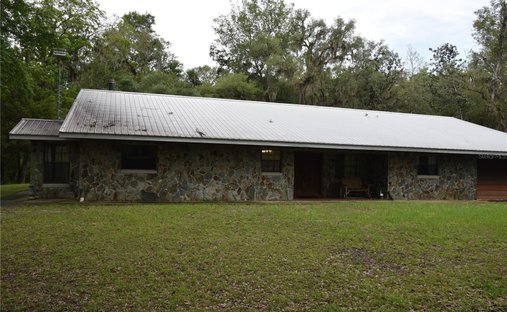 House in Chiefland, Florida, United States 1