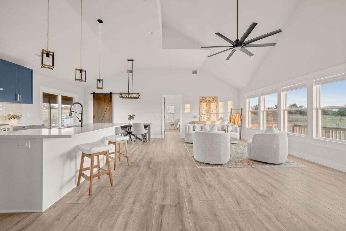 House in Red Rock, Texas, United States 2 - 18539664