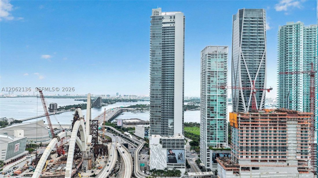Condo in Miami, Florida, United States 5 - 18542888