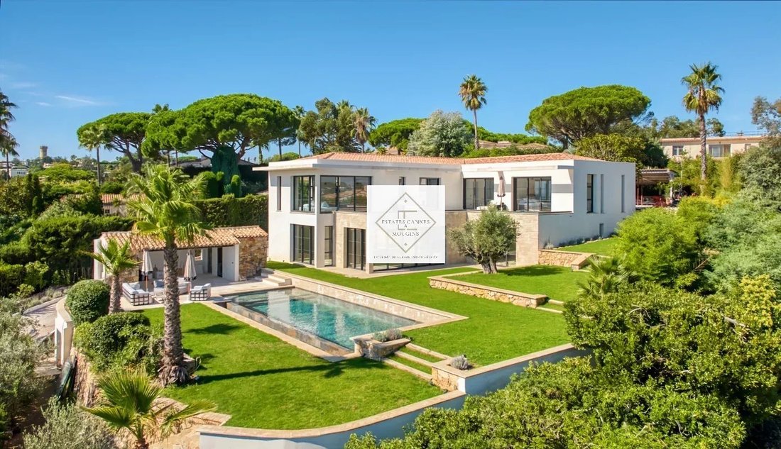 Villa in Cannes, Provence-Alpes-Côte d'Azur, France 1 - 18526655
