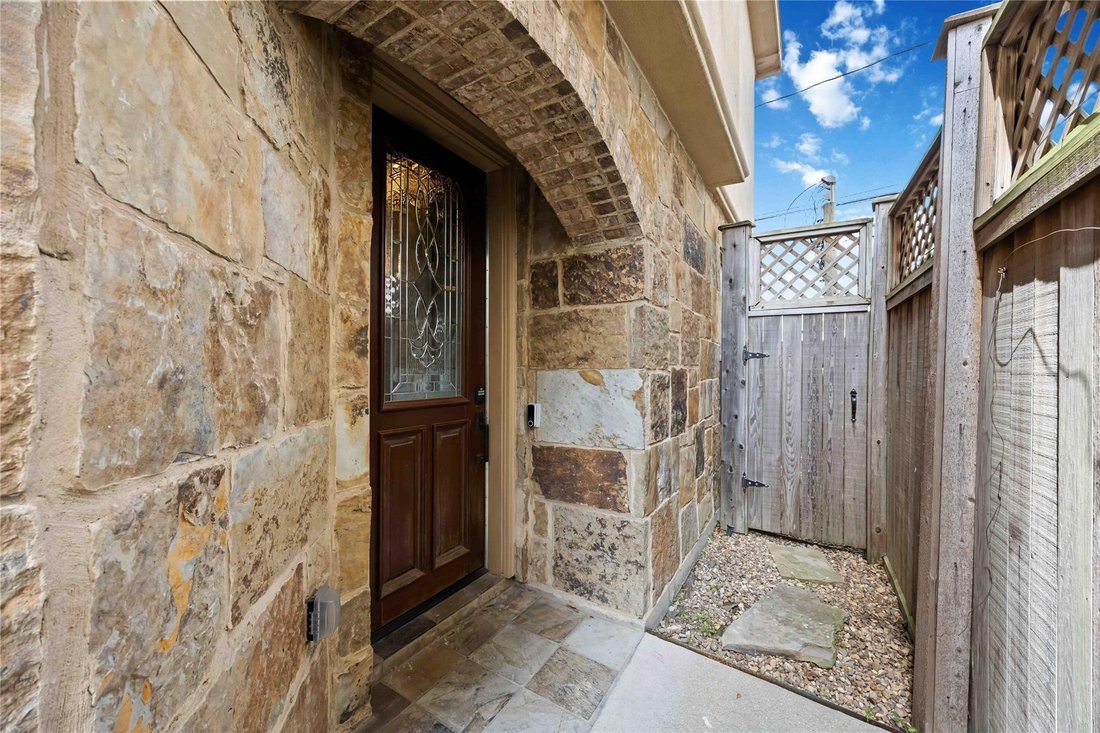 Townhouse in Houston, Texas, United States 4 - 18540317