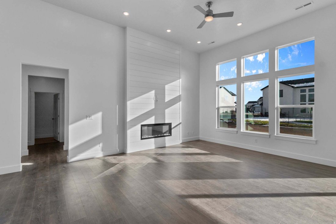 House in Hyde Park, Utah, United States 1 - 18542440
