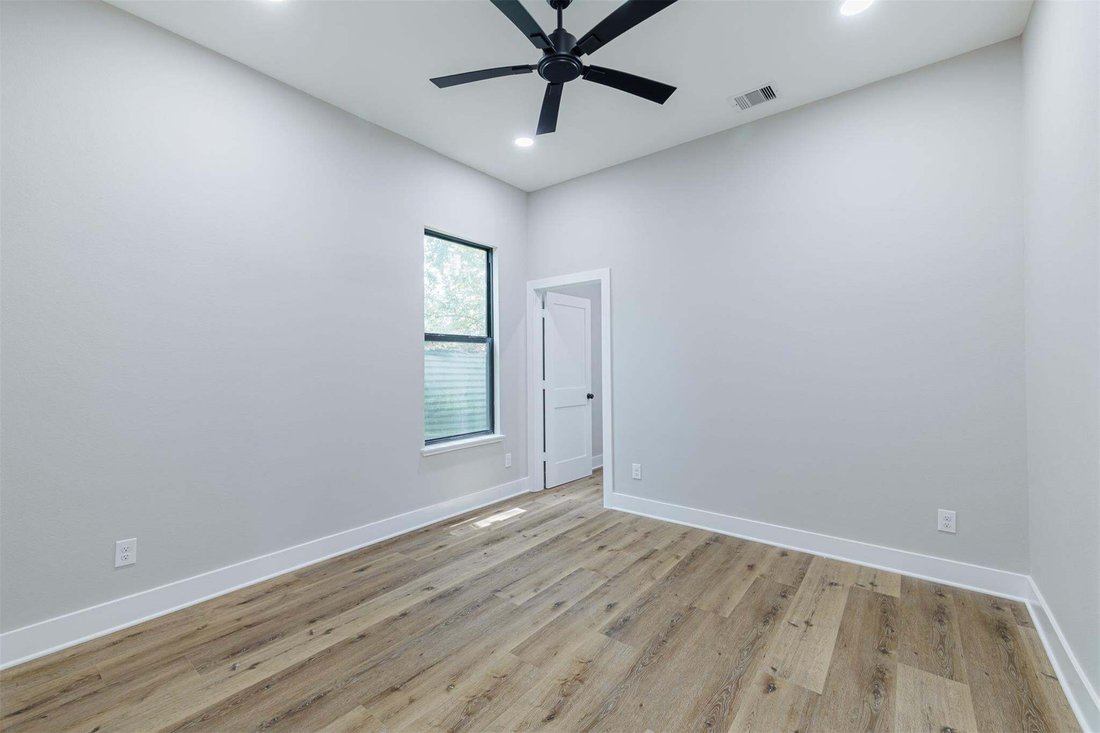 Houston, Texas, United States 5 - 18543420