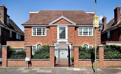 House in Barnet, England 1