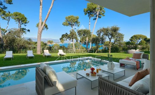 Villa in Antibes, Provence-Alpes-Côte d'Azur, France 1