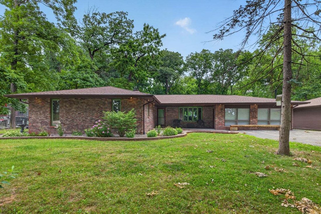 House in Capron, Illinois, United States 4 - 18450728