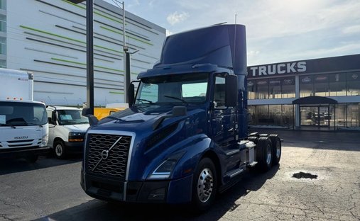 2020 Volvo Commercial VNL VNL 300 Day Cab in Miami, FL, United States 1