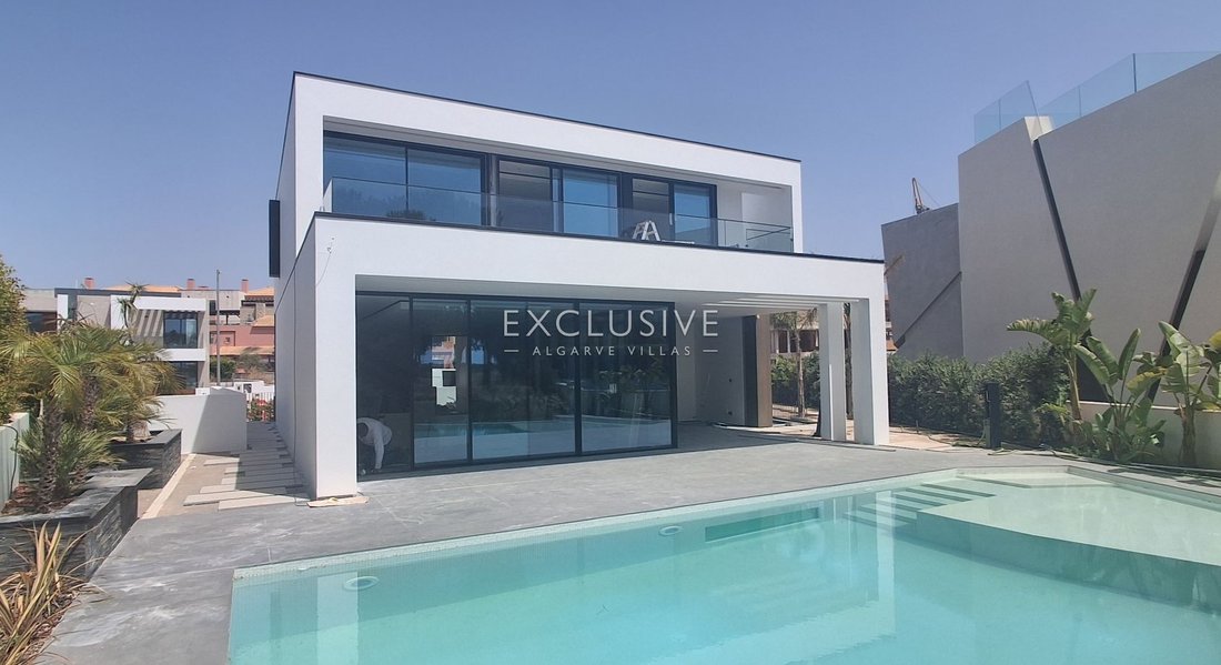 Villa in Vilamoura, Quarteira, Algarve 2 - 18541202