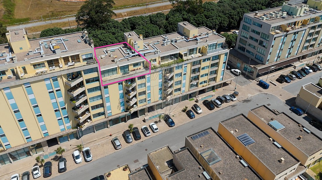 Apartment in Matosinhos e Leca da Palmeira, Porto District, Portugal 1 - 18540748
