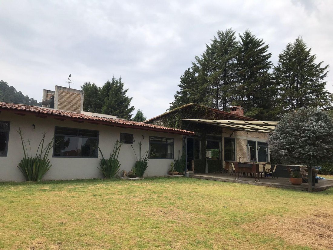 House in Valle de Bravo, State of Mexico, Mexico 2 - 18541729