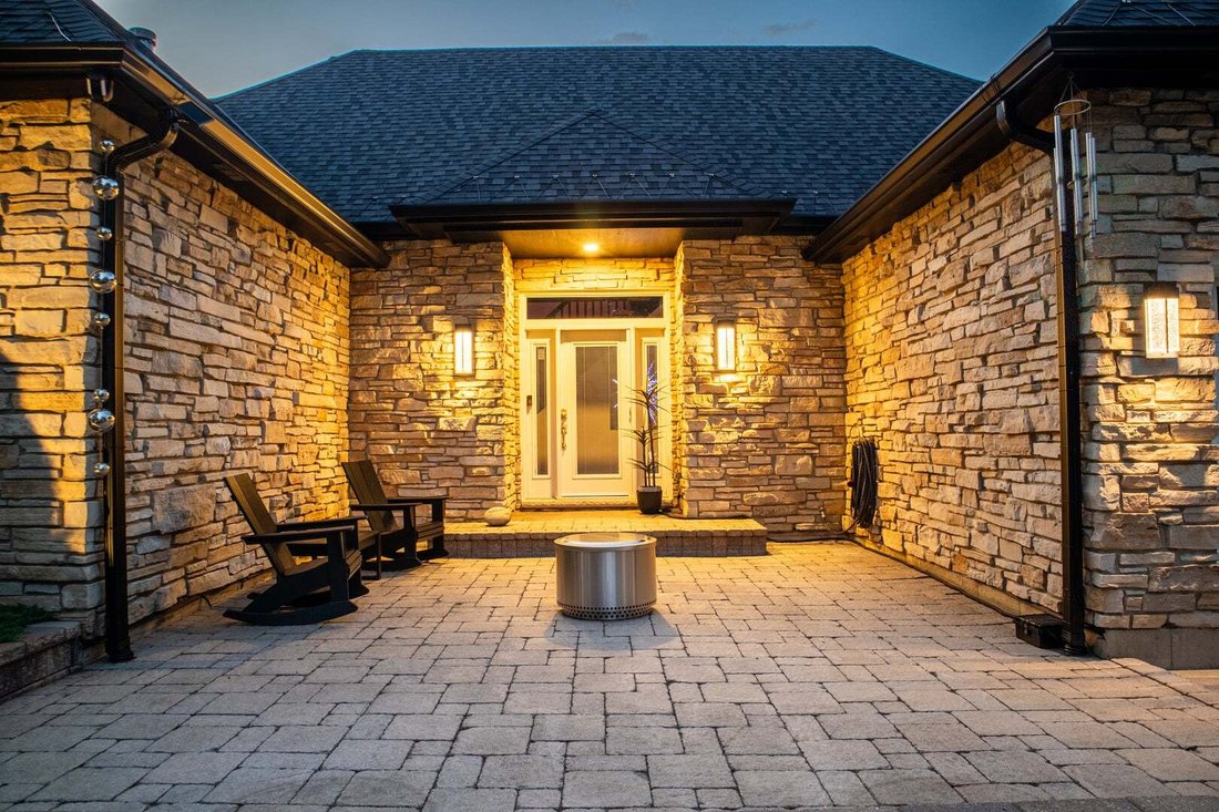 House in North Aurora, Illinois, United States 4 - 18543042