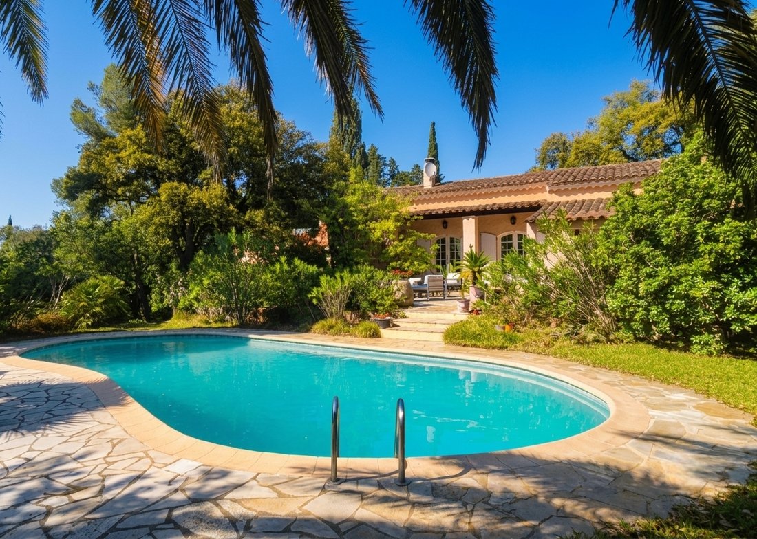 Villa in Exterieurs, Frejus, France 1 - 17910140