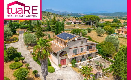 Villa in Morlupo, Lazio, Italy 1