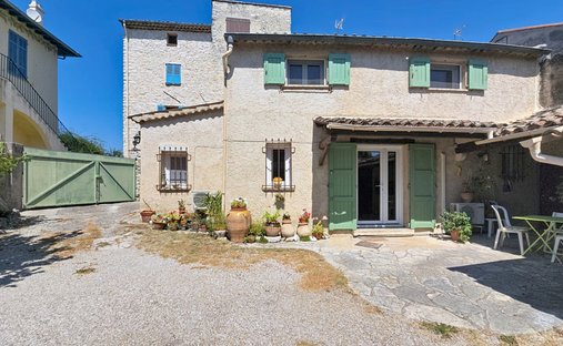 Villa in Centre du Village, La Colle-sur-Loup, France 1