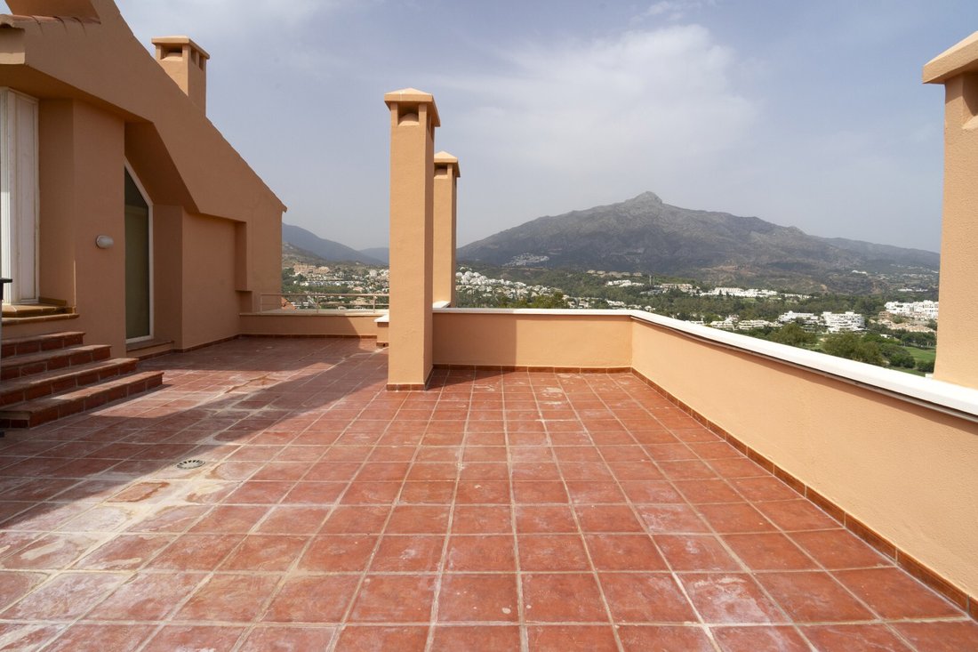 Penthouse in Nueva Andalucia, Marbella, Spain 2 - 18540151
