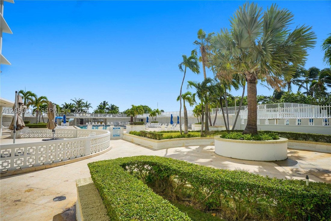 Condo in Miami Beach, Florida, United States 3 - 18540138